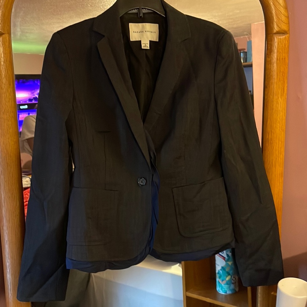 “Banana Republic” dark navy suit jacket!